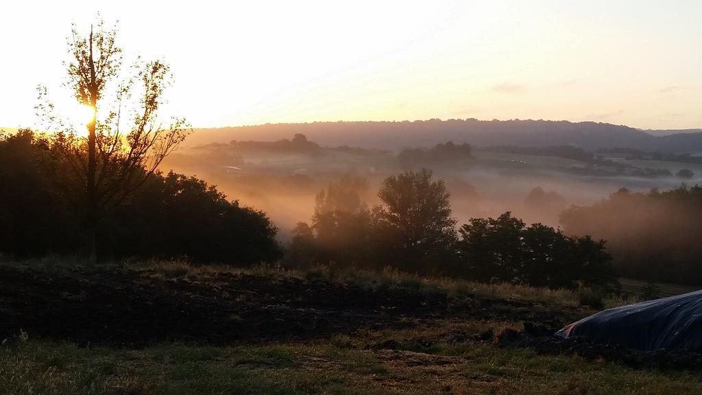 Gite Au Lac Du Gouyre Puygaillard-de-Quercy Esterno foto